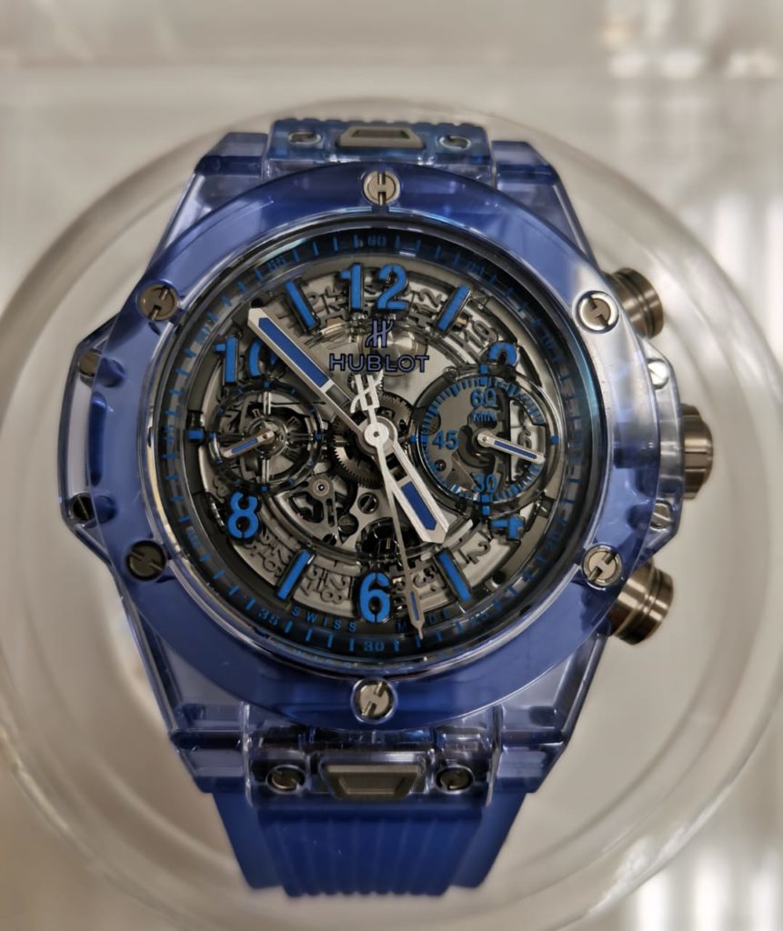 Купить Швейцарские часы Hublot Big Bang - Часовой центр GENEVA